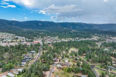 Cabin~Views~Heart Of Town~W&D~Fireplace~Kitchen Woodland Park Bagian luar foto